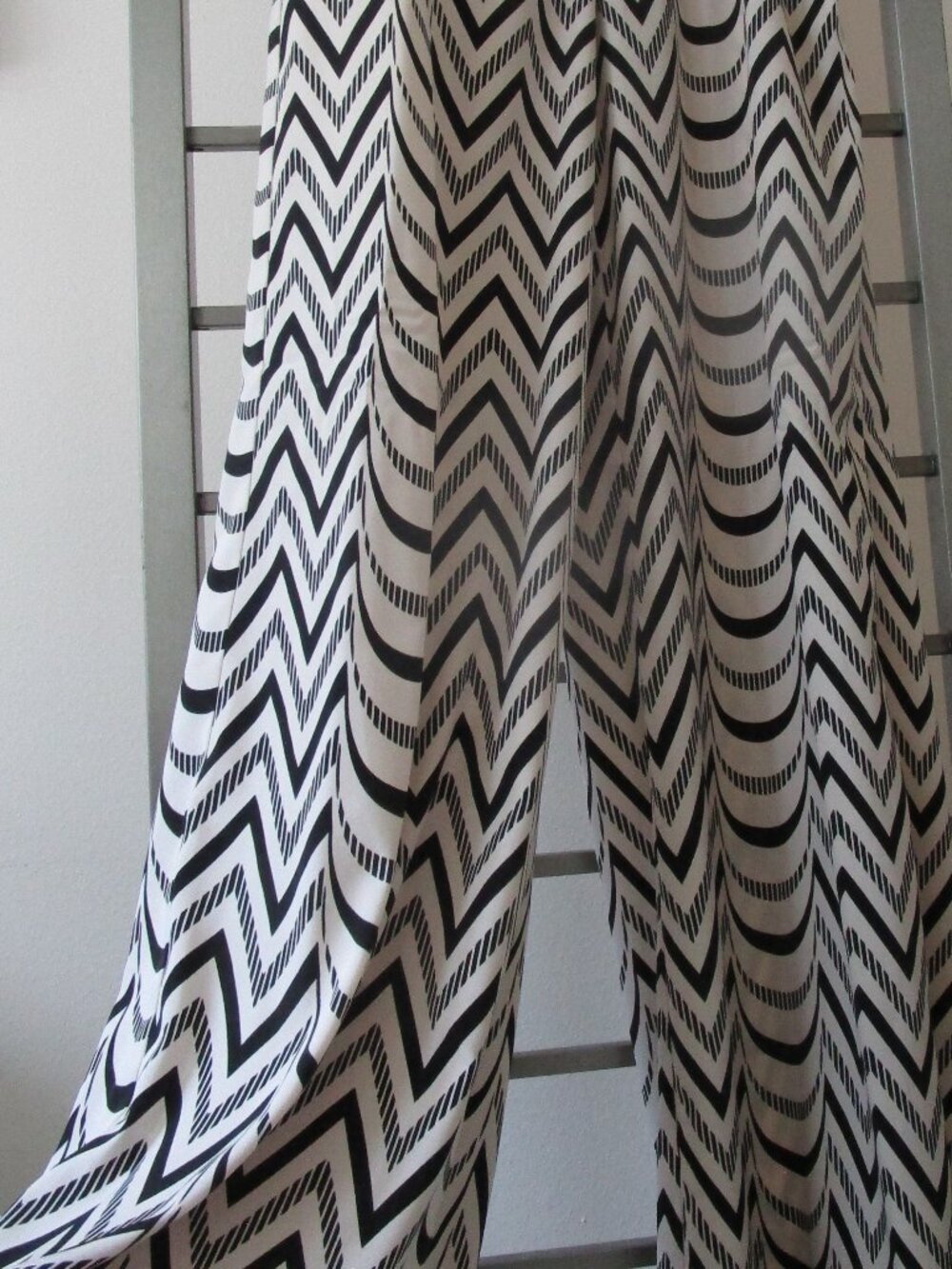 Graphic Print Palazzo Pants